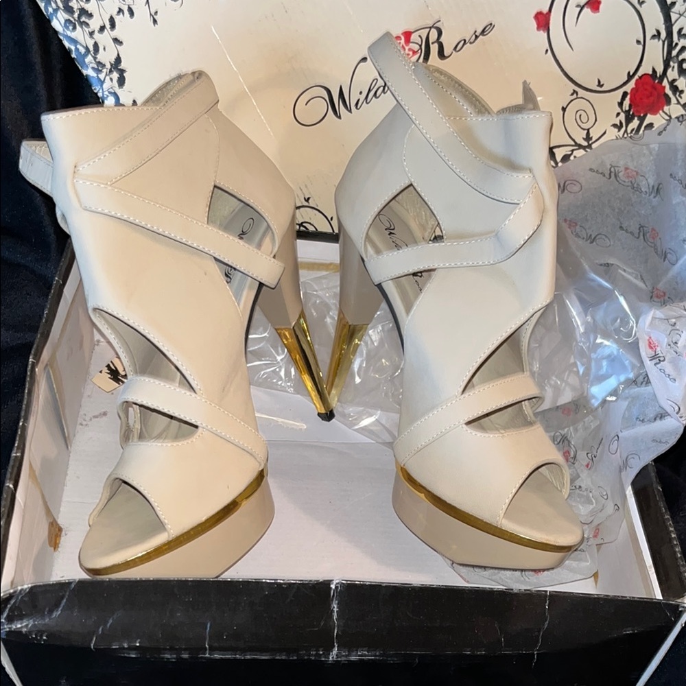 **REDUCED TO SELL** Wild Rose Women's Cream High Heels 5"